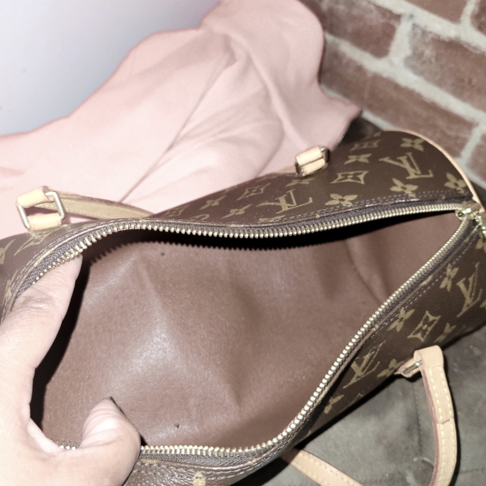 Louis Vuitton Papillion 26 hand bag Monogram